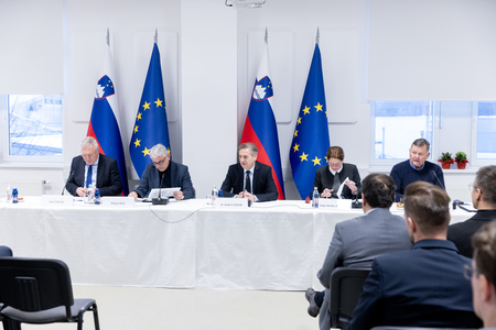 OBISK VLADE V PRIMORSKO NOTRANJSKI REGIJI 8.1.2025 - Valter Leban-8403